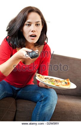 brunette-with-a-pizza-watching-tv-and-looking-addicted-d2w5ry